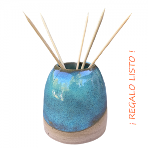 «AROMA POD», esmalte color turquesa con varillas de Bambú